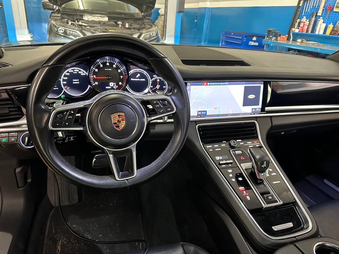 Plancia e infotainment Porsche Panamera