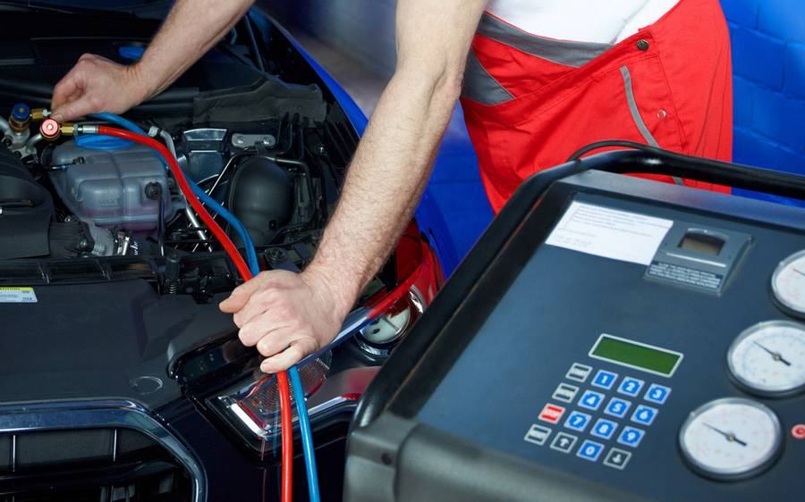 Ricarica aria condizionata auto