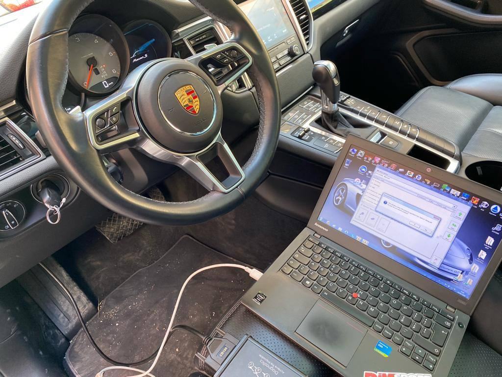 Diagnosi elettronica su Porsche Cayenne