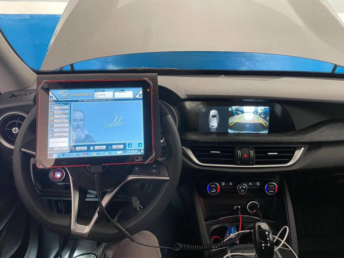 Diagnosi elettronica su Alfa Romeo Stelvio