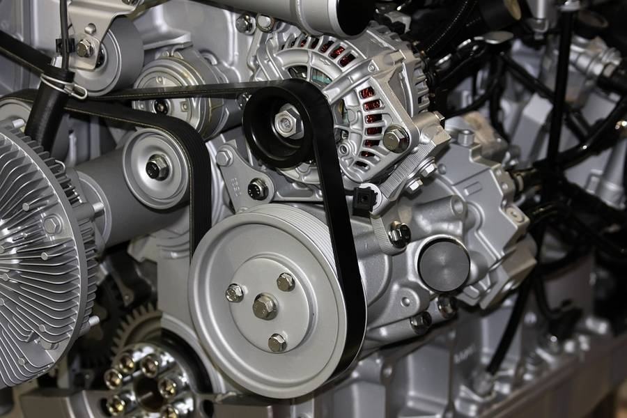 Distribuzione e motore auto